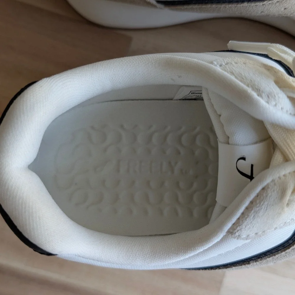 Freely‎ Womens White Tan Suede Mixed Media Lace Up Athletic Shoes Size 8